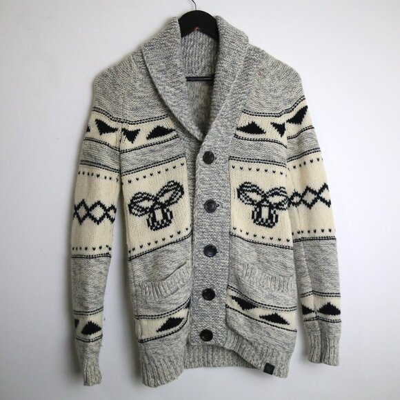 Aritzia Sweaters - Aritzia TNA Rare Sea To Sky 100% Lambswool Full Zip Sweater Geometric